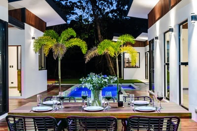 Luxury Villa Photo #3