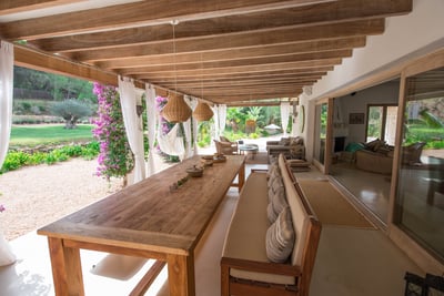 Luxury Villa Photo #17
