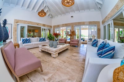 Luxury Villa Photo #10