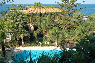 Luxury Villa Photo #8