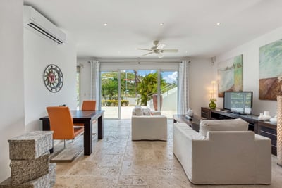 Luxury Villa Photo #17