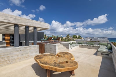 Luxury Villa Photo #16