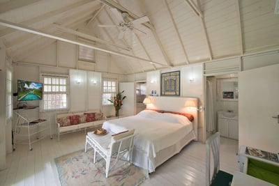 Luxury Villa Photo #18