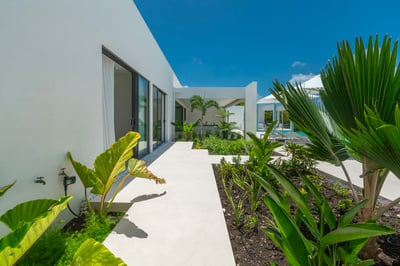 Luxury Villa Photo #7