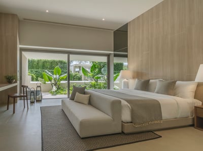 Luxury Villa Photo #17