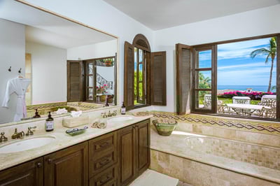 Luxury Villa Photo #21