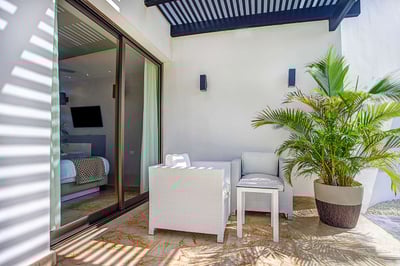 Luxury Villa Photo #18