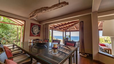 Luxury Villa Photo #12