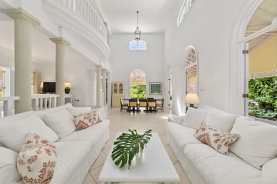 Luxury Villa Photo #8