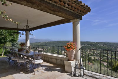 Luxury Villa Photo #11