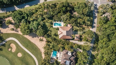 Luxury Villa Photo #2