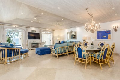 Luxury Villa Photo #7