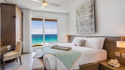 Luxury Villa Photo #13