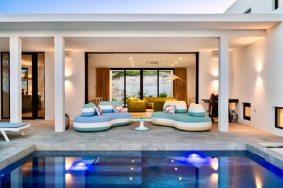 Luxury Villa Photo #17