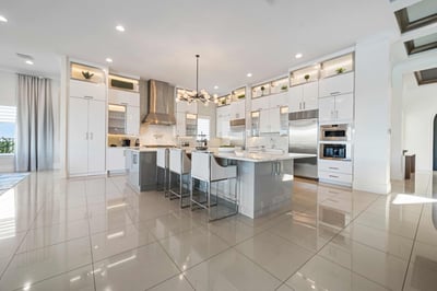 Luxury Villa Photo #14