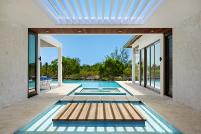 Luxury Villa Photo #8