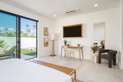 Luxury Villa Photo #30