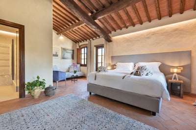 Luxury Villa Photo #45