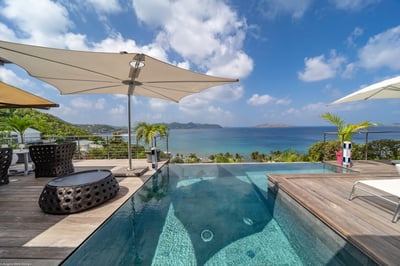 Pool & Terrace: Nice pool facing the view, terrace with deck chairs. Gas barbecue.