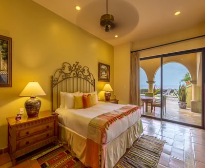Luxury Villa Photo #42