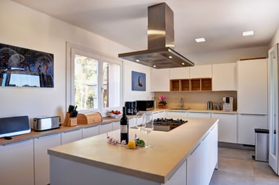 Luxury Villa Photo #13