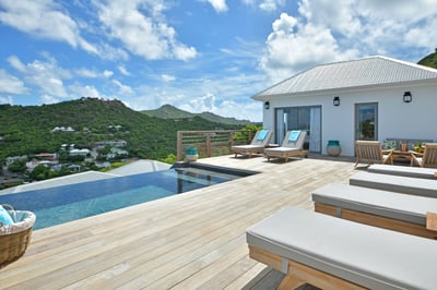Luxury Villa Photo #3