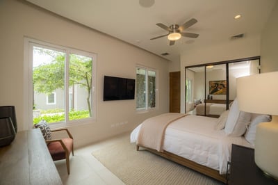 Luxury Villa Photo #48