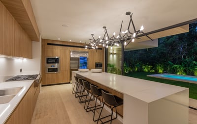 Luxury Villa Photo #11