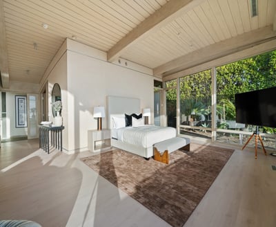 Luxury Villa Photo #22