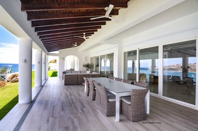 Luxury Villa Photo #9