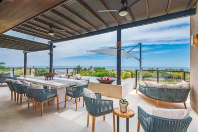 Luxury Villa Photo #4