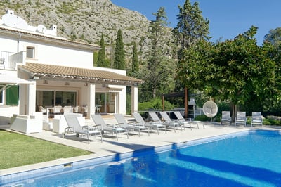 Luxury Villa Photo #2