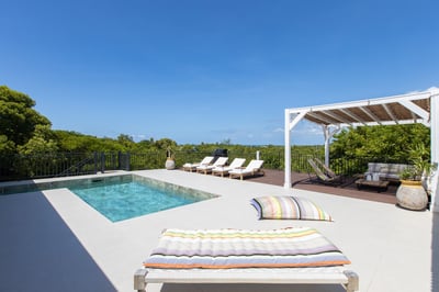 Luxury Villa Photo #4