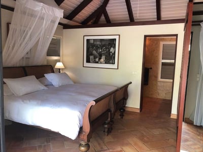 Luxury Villa Photo #17