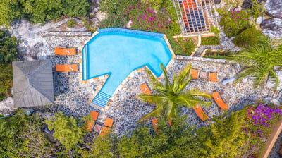 Luxury Villa Photo #4