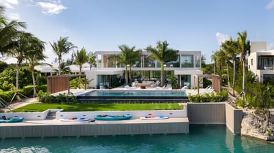 Luxury Villa Photo #5