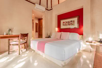 Luxury Villa Photo #30
