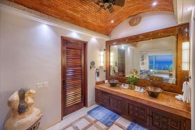 Luxury Villa Photo #60