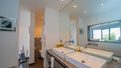 Luxury Villa Photo #66