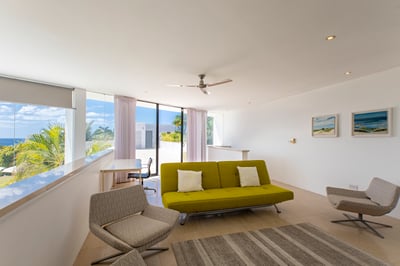 Luxury Villa Photo #16