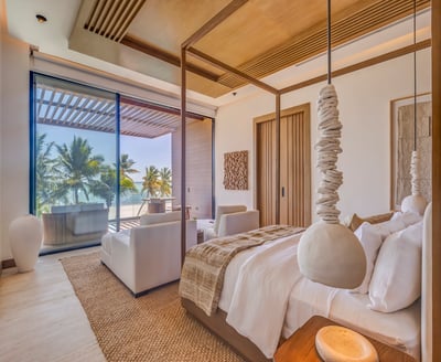 Luxury Villa Photo #35
