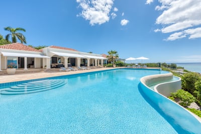 Luxury Villa Photo #8