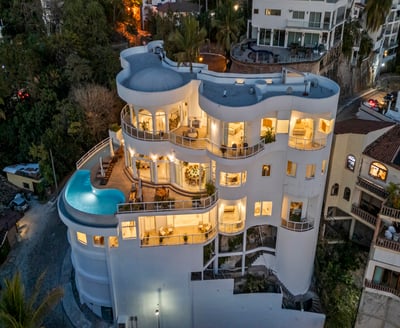 Luxury Villa Photo #86