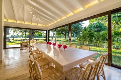 Luxury Villa Photo #12