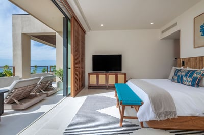 Luxury Villa Photo #28