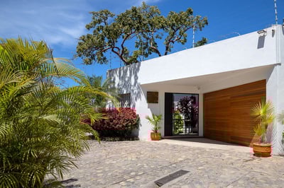 Luxury Villa Photo #14