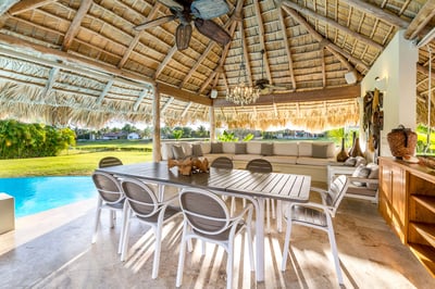 Luxury Villa Photo #7