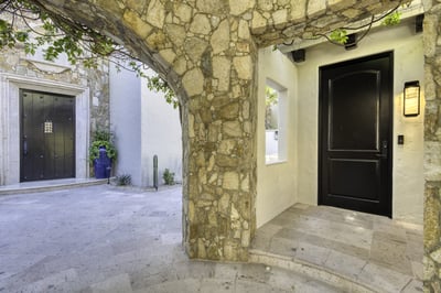 Luxury Villa Photo #36