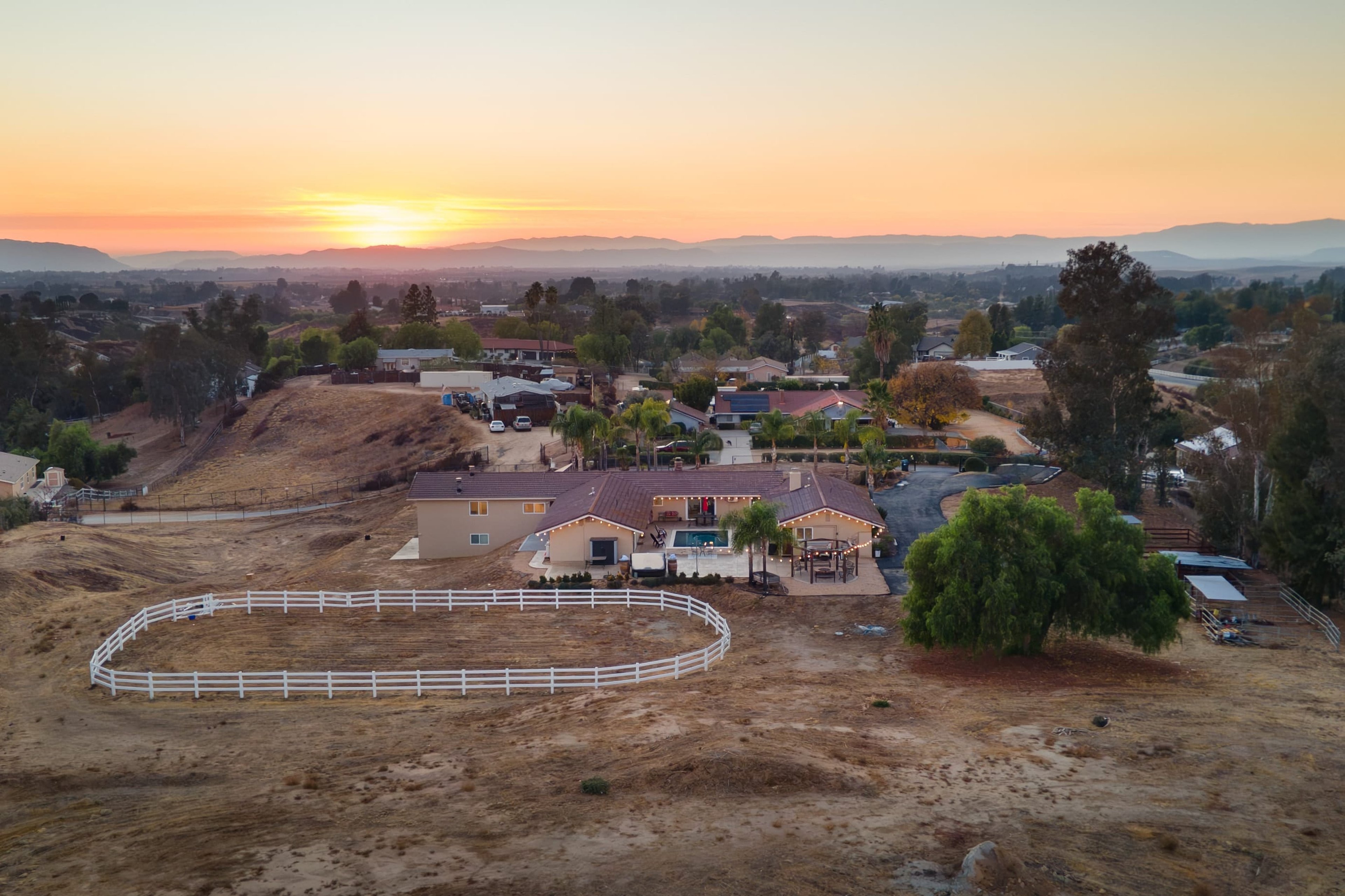 Elkshade Cottage - 2