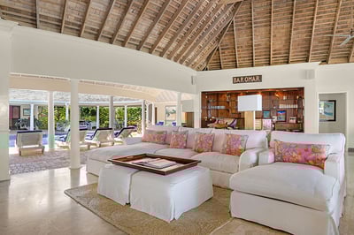 Luxury Villa Photo #16